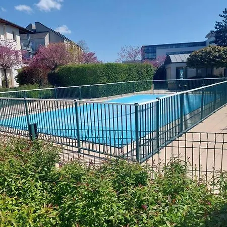 Apartment 65 M² Avec Piscine.