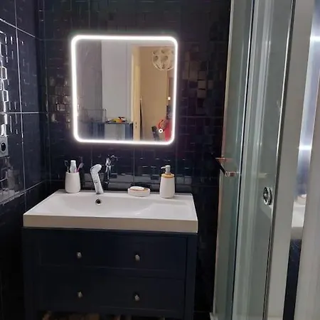 Daire 65 M² Avec Piscine. *