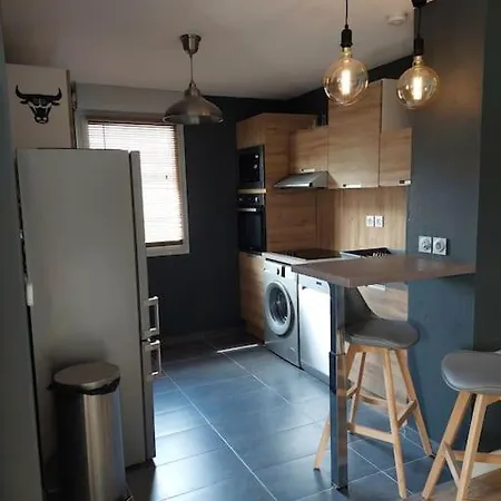 Apartment 65 M² Avec Piscine.