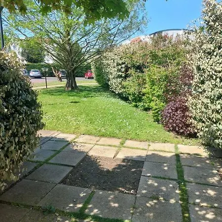 Apartment 65 M² Avec Piscine.