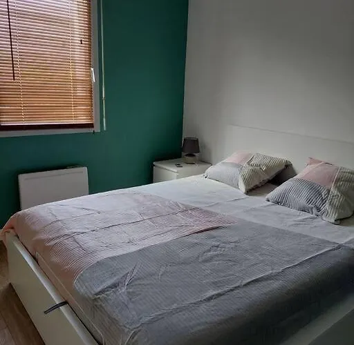 Appartement 65 M² Avec Piscine.