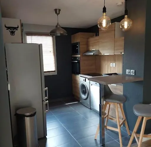 Appartement 65 M² Avec Piscine.